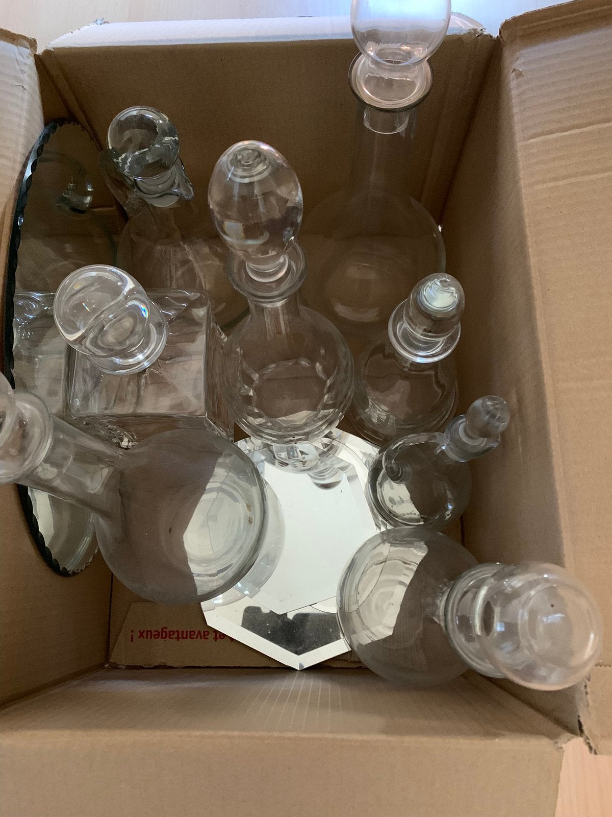 6 carafes et 3 sous-verres à miroir, Antiquités & Art, Enlèvement