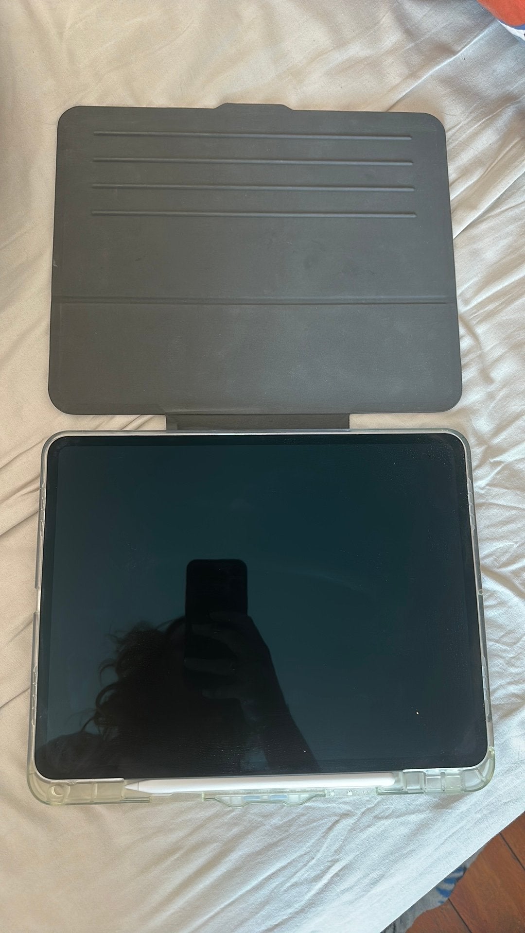 IPAD PRO 13 pouces, Computers en Software, Ophalen, Zo goed als nieuw, Zwart