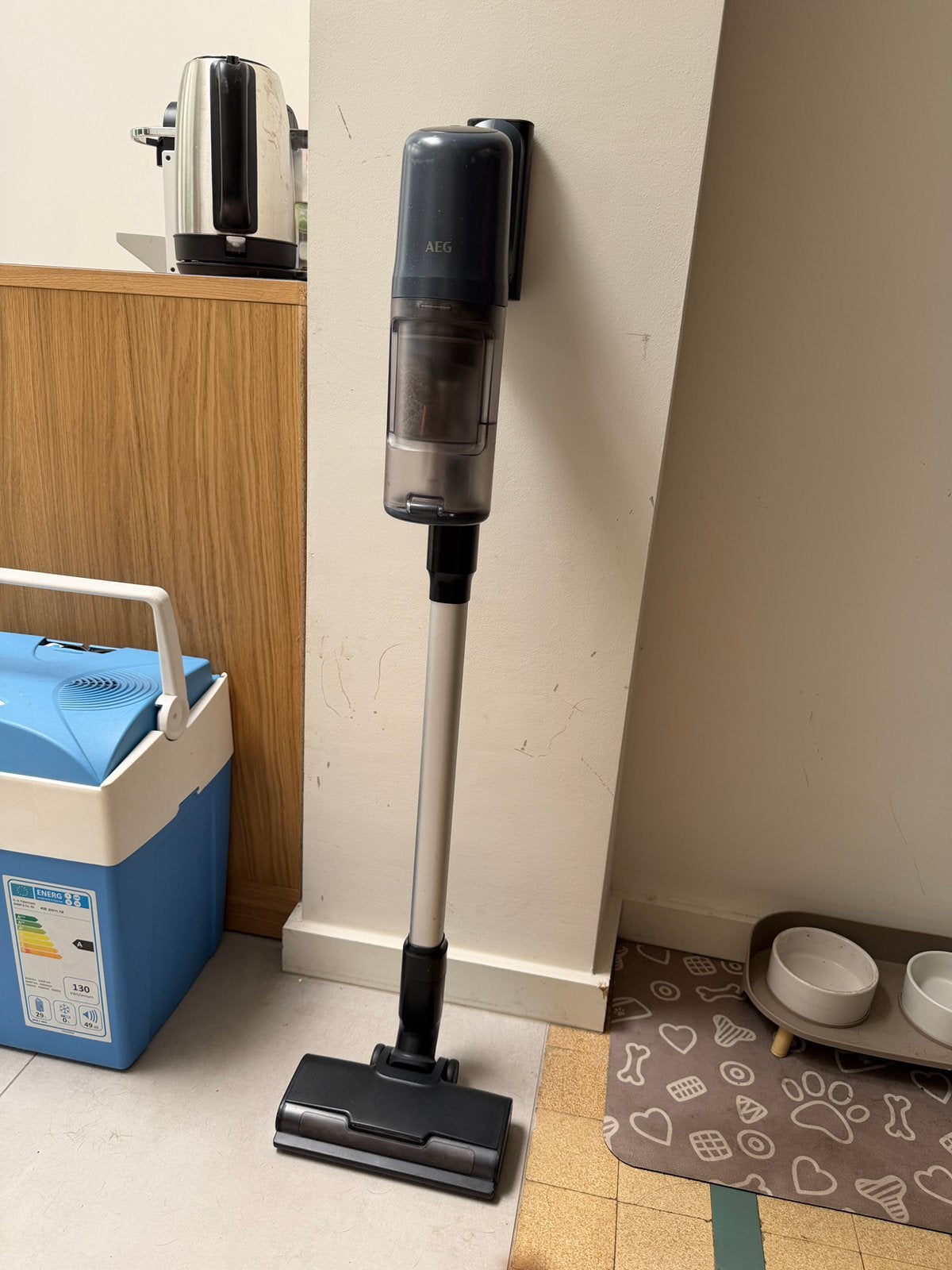Steelstofzuiger AEG, Elektronische apparatuur, Stofzuigers, Ophalen, Zo goed als nieuw, Steelstofzuiger, AEG