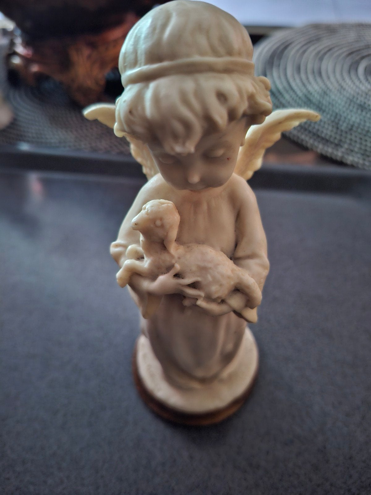 Te koop aangeboden: een schitterend antiek porseleinen beeld, Enlèvement, Statue