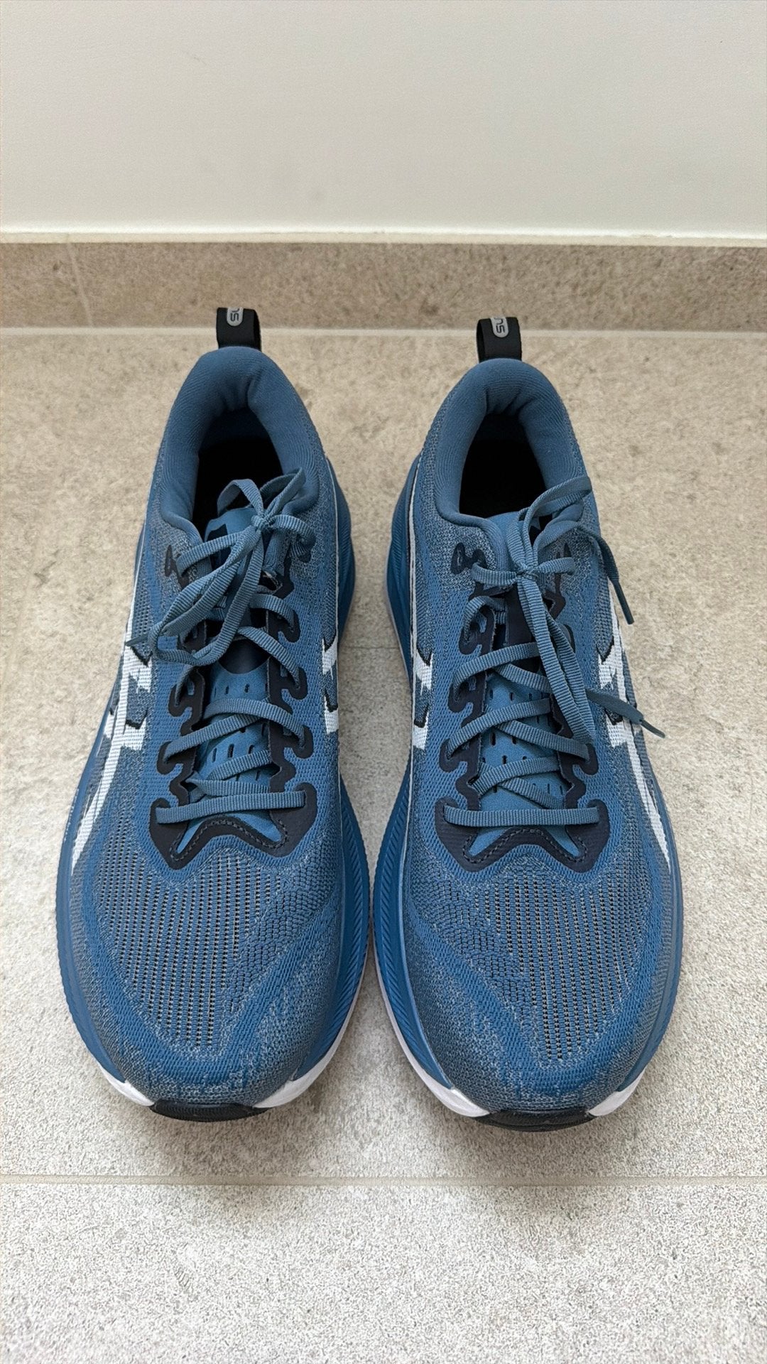 Asics Superblast 2 pointure 46, Sports & Fitness, Course, Jogging & Athlétisme, Neuf, Course à pied, Chaussures de course à pied