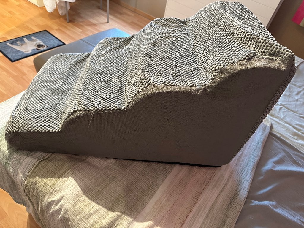Trapje in vaste mousse, Overige merken, Ophalen, Gebruikt, Hondentrap
