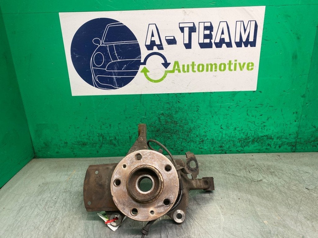 FUSEE AVANT DROITE Trafic Passenger (1JL / 2JL / 3JL / 4JL), Renault, Utilisé, Peter-Huppertz-Straße 5
51063  Köln, DE, Dialog.deutschland@renault.de