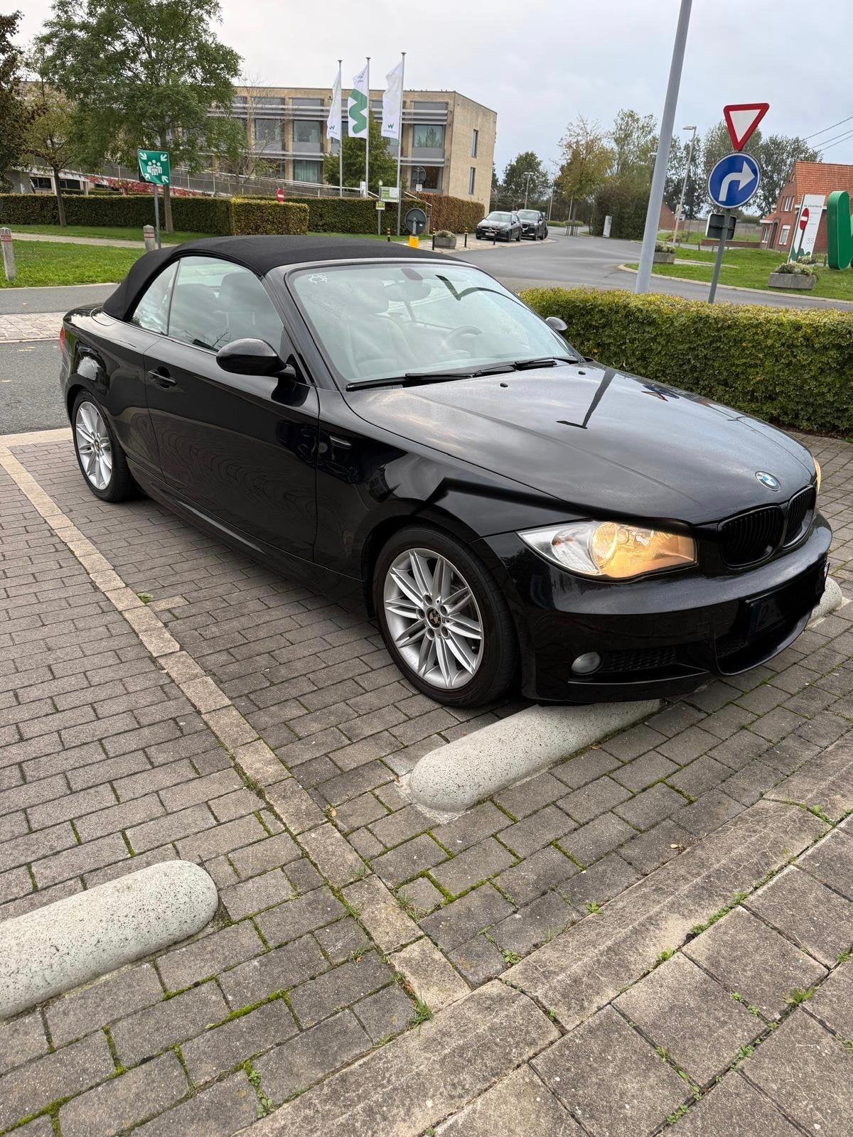 BMW cabriolet 118i Mpakket, 1995 cc, Zwart, 4 cilinders, Cabriolet
