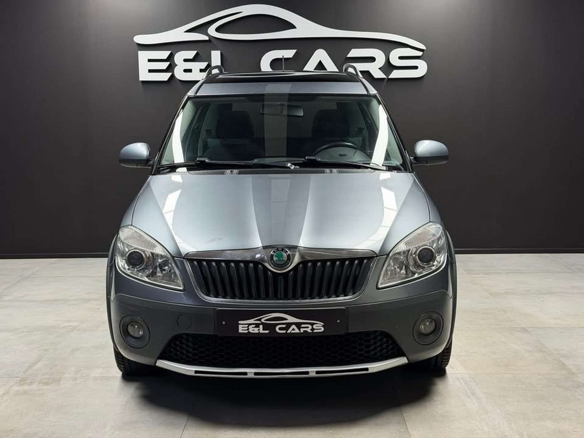 Skoda Roomster Réservé, 105 ch, Entreprise, Electronic Stability Program (ESP), Boîte manuelle