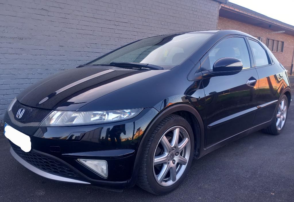Honda Civic 1.8vtec full option!, Zwart, 4 cilinders, Zwart, Leder