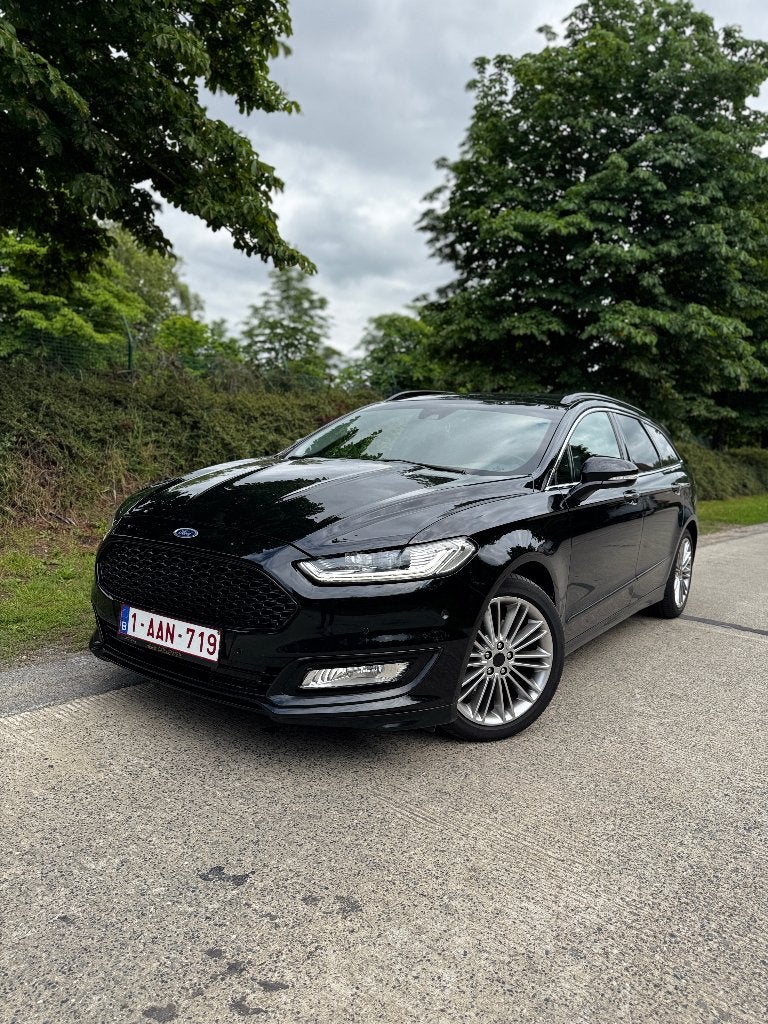 Ford Mondeo 2.0 TDCI Bi-Turbo Vignale – 210pk – Full Option, Auto's, Mondeo, Zwart, Leder, 5 deurs