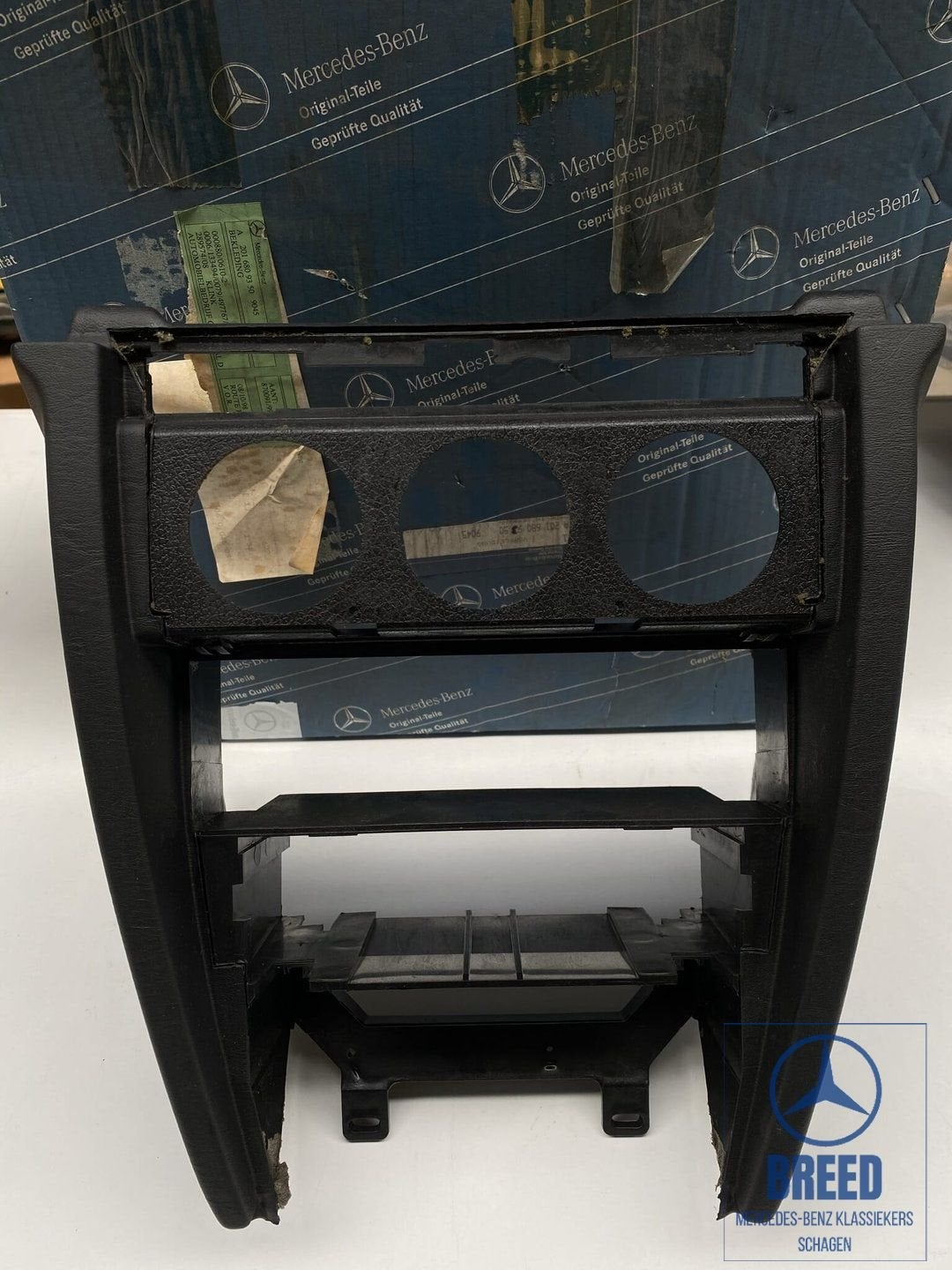 NOS lange middenconsole zwart voor Mercedes-Benz W201, Neuf, -, -, Enlèvement ou Envoi