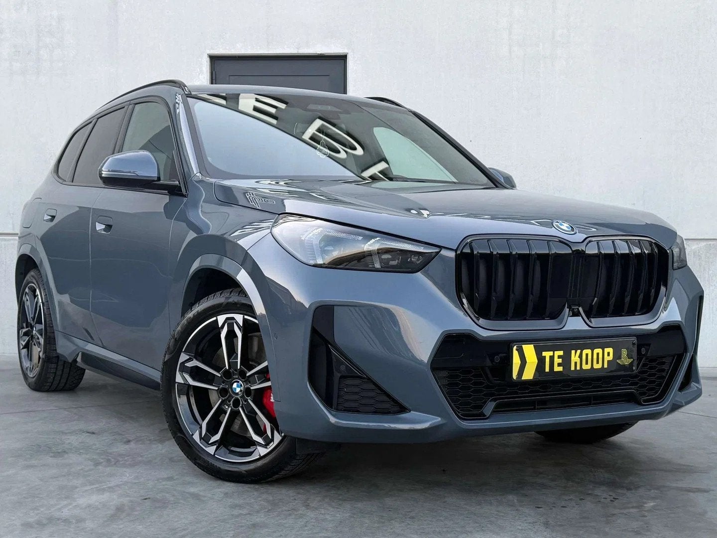 BMW X1 PHEV*M Sport Pro * Driving Assist Pro * Parking Assis, Autos : Divers, Voitures accidentées, Argent ou Gris, Automatique