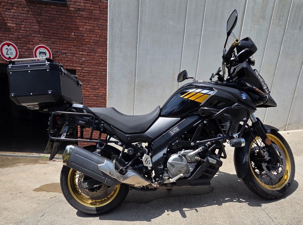 Suzuki DL650 V-Strom XT 2021Eerste Eigenaar, Motoren, 2 cilinders, Motorrijbewijs A, Gebruikt, Particulier
