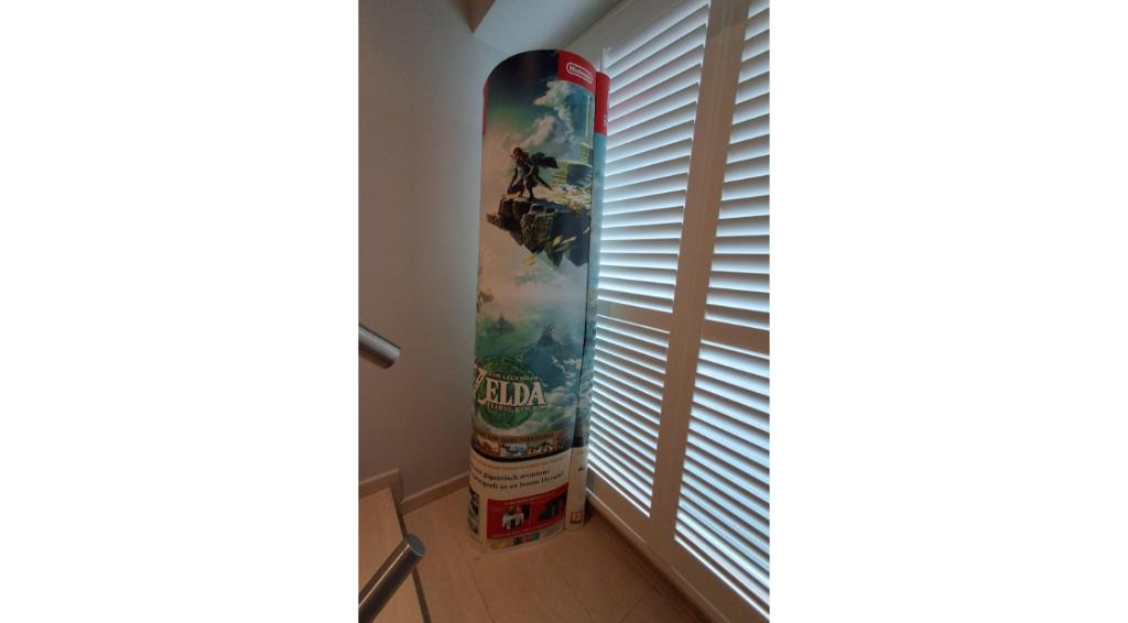 promo stand zelda tears of the kingdom, Ophalen, Deurposter of groter, Zo goed als nieuw, Overige vormen