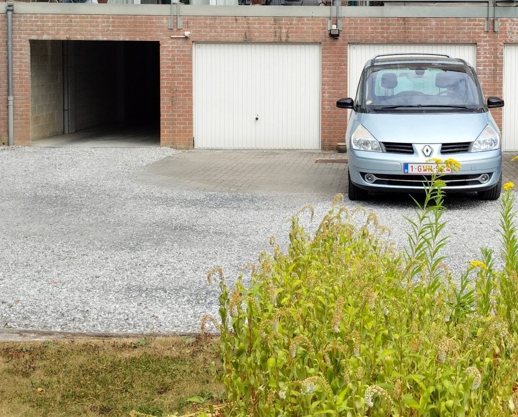 GARAGE occasion unique à 100 m de la gare, Autres types, Province du Brabant wallon