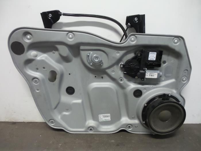 Mécanique vitre 2portes avant gauche d'un Volkswagen Caddy, Autos : Pièces & Accessoires, Volkswagen, -, 3 mois de garantie, Utilisé