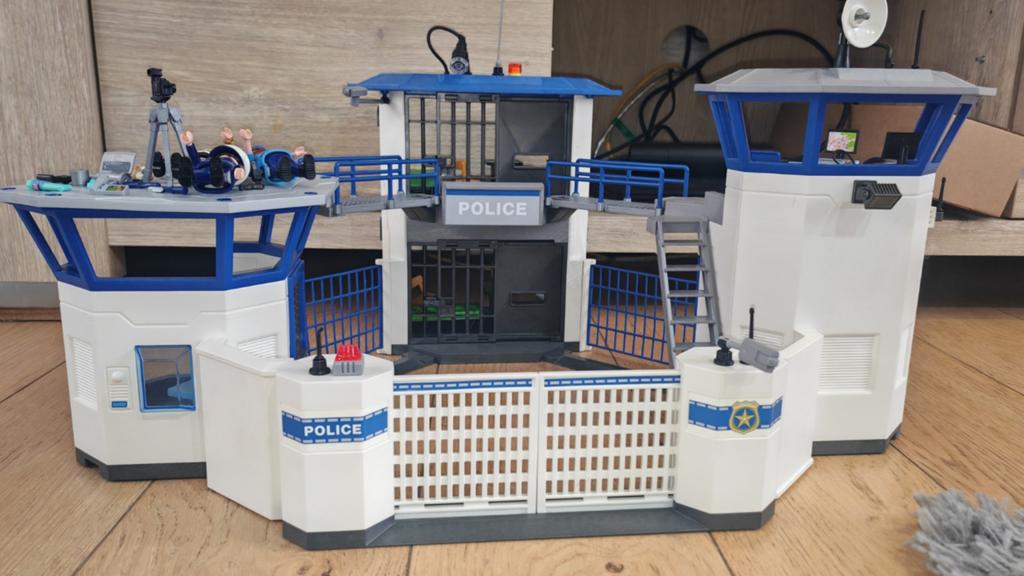 Playmobil Politiebureau 6919, Hobby en Vrije tijd, Modelbouw | Boten en Schepen, Ophalen