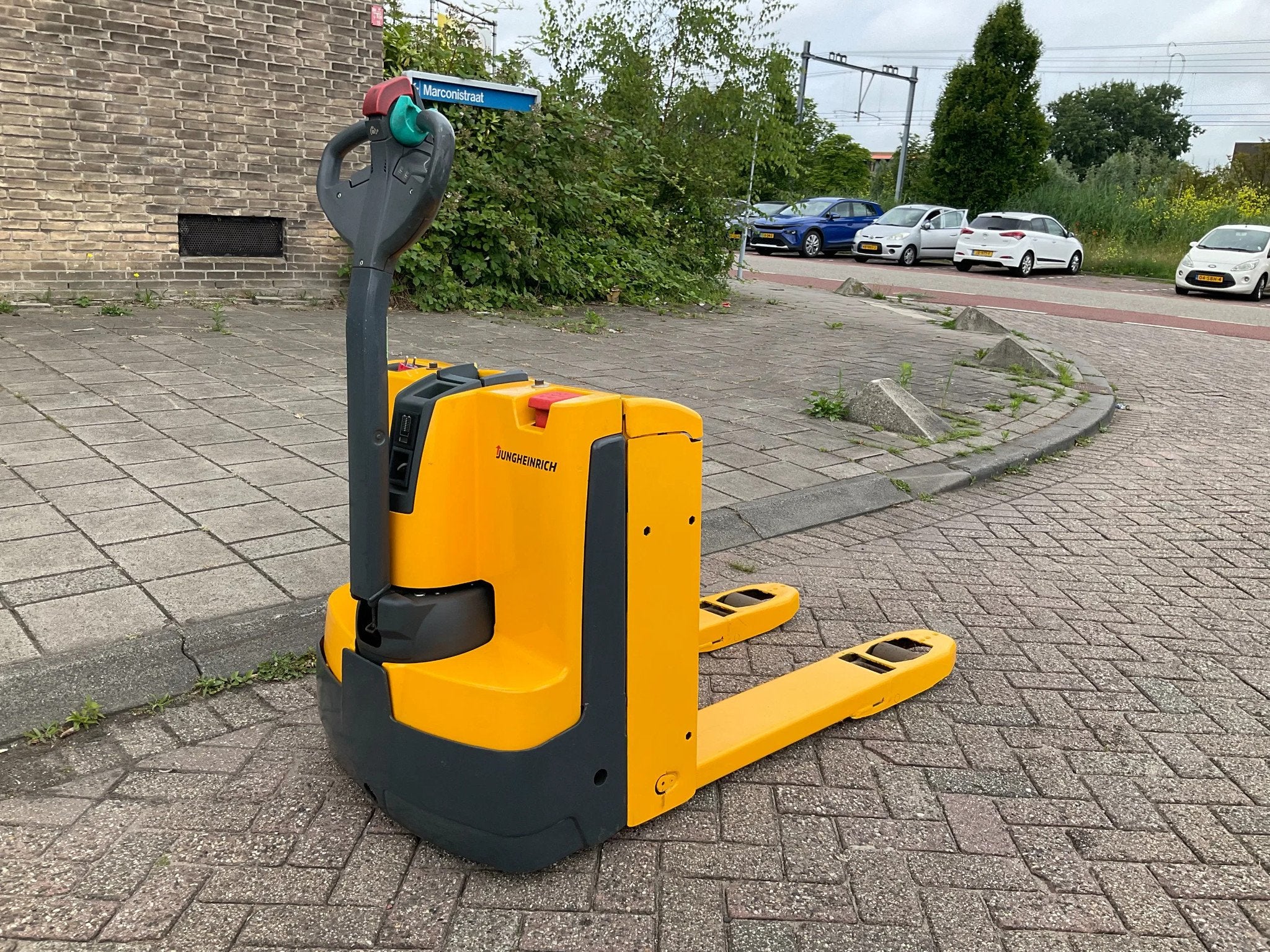 Jungheinrich EJE116 1600KG BREDE PALLETWAGEN / HEFTRUCK, Articles professionnels, Électrique, Jungheinrich, Transpalette, Marconistraat 2
3133KL  Vlaardingen, NL