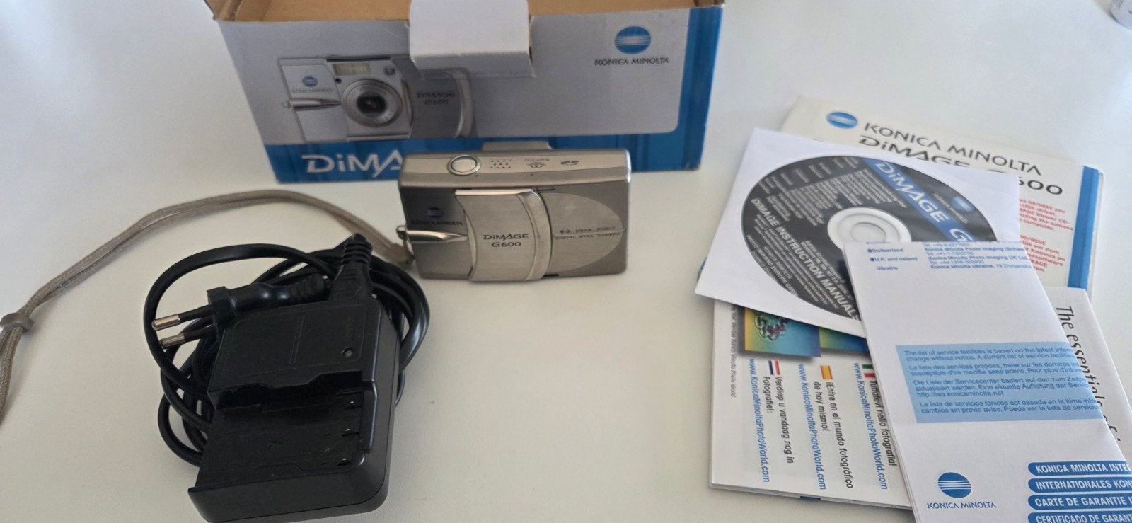 Appareil photo numérique Konica vintage, TV, Hi-fi & Vidéo, Enlèvement, Chargeur, Konica