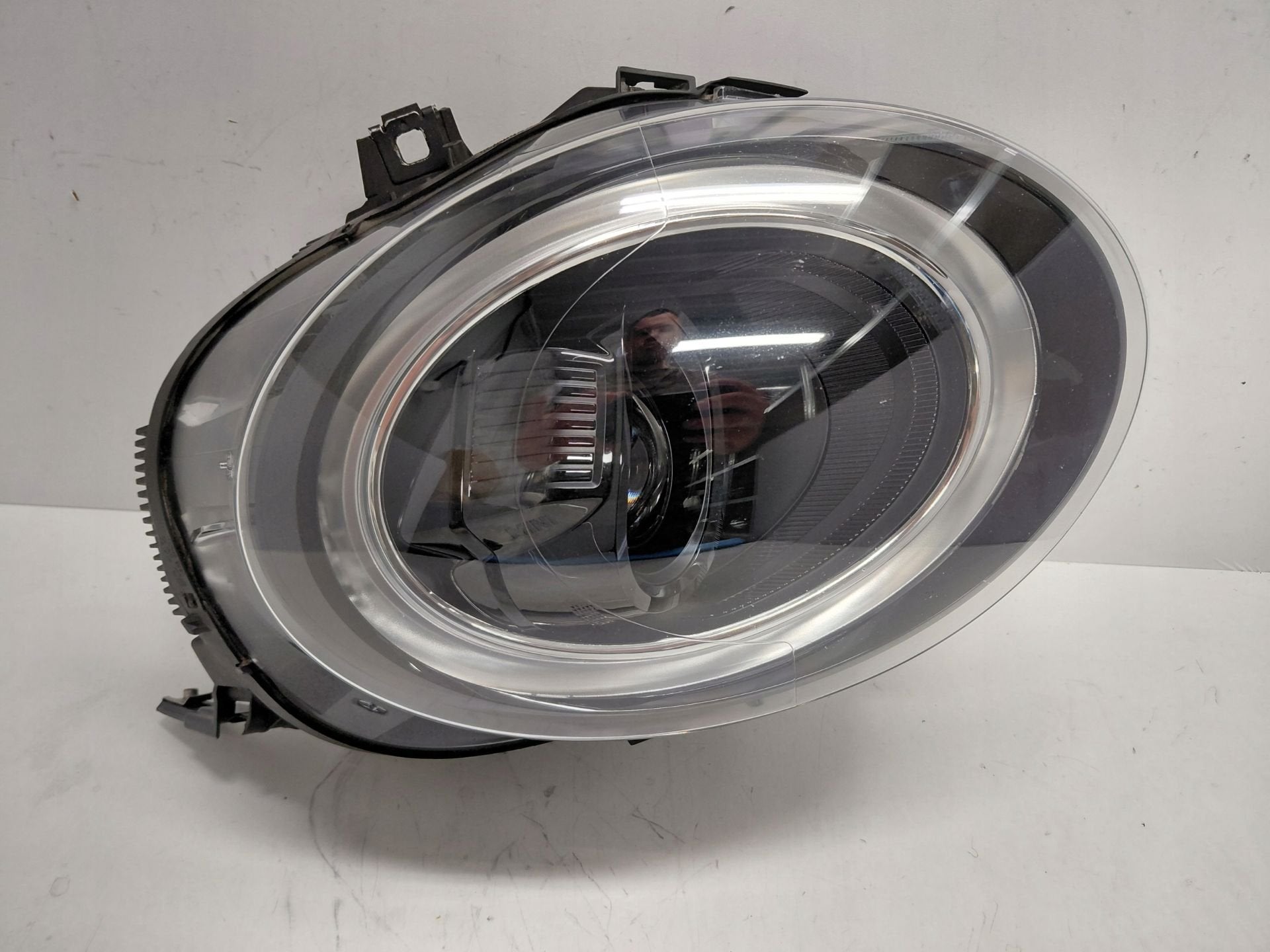 Phare Mini F55 F56 5A01962, Customer.service@mini.co.uk, BMW AG, Petuelring 130
80788  Munich, DE, Mini