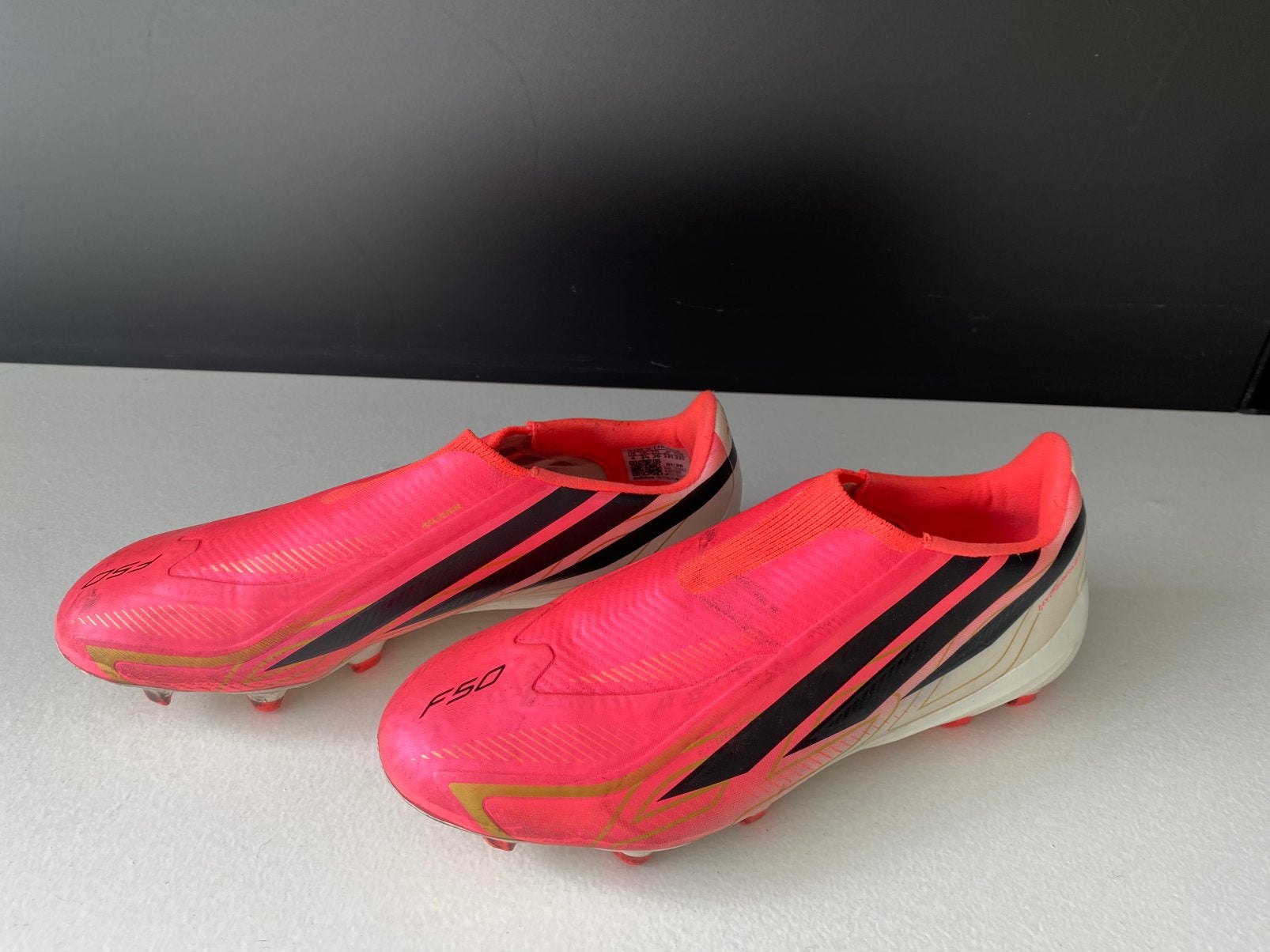 Voetbalschoenen Adidas maat 36, Sport en Fitness, Ophalen, Zo goed als nieuw