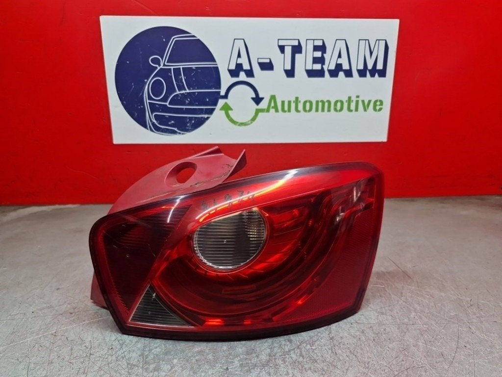 FEU ARRIÈRE DROIT Seat Ibiza IV (6J5) (01-2008/06-2017), Seat Deutschland GmbH, Service@seat.de, Utilisé, Seat
