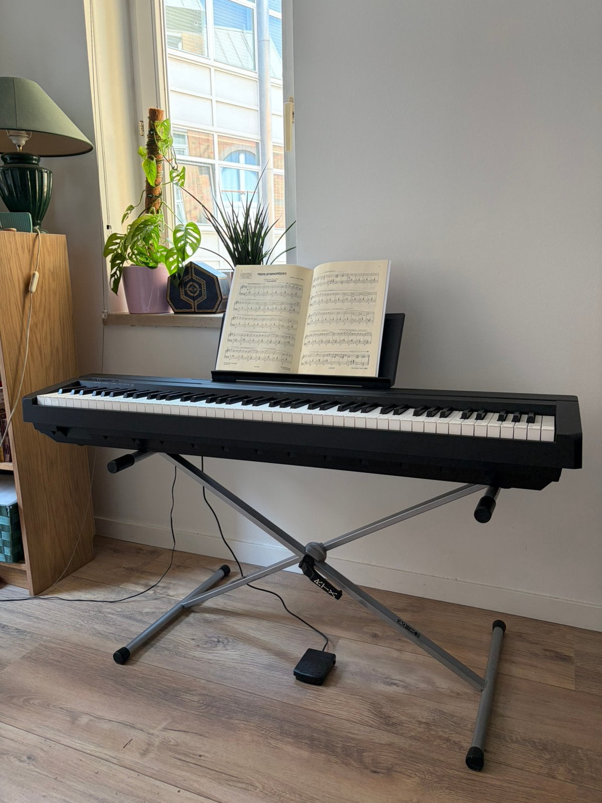 Yamaha P-45 digitale piano, Muziek en Instrumenten, Ophalen, Zo goed als nieuw, Zwart, Piano