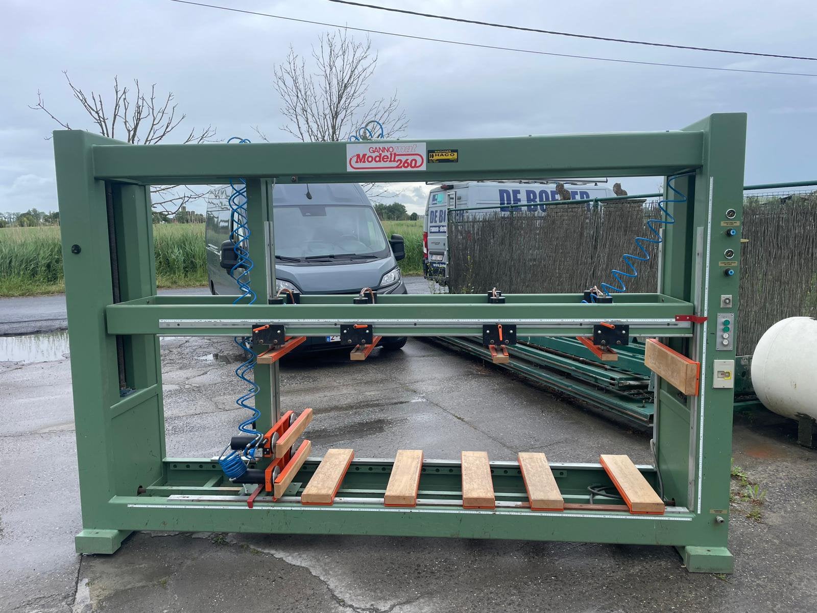 Pneumatische raampers / lijmpers – GANNER type 260 – bj.1991, Zakelijke goederen, Machines en Bouw | Houtbewerking, Ophalen
