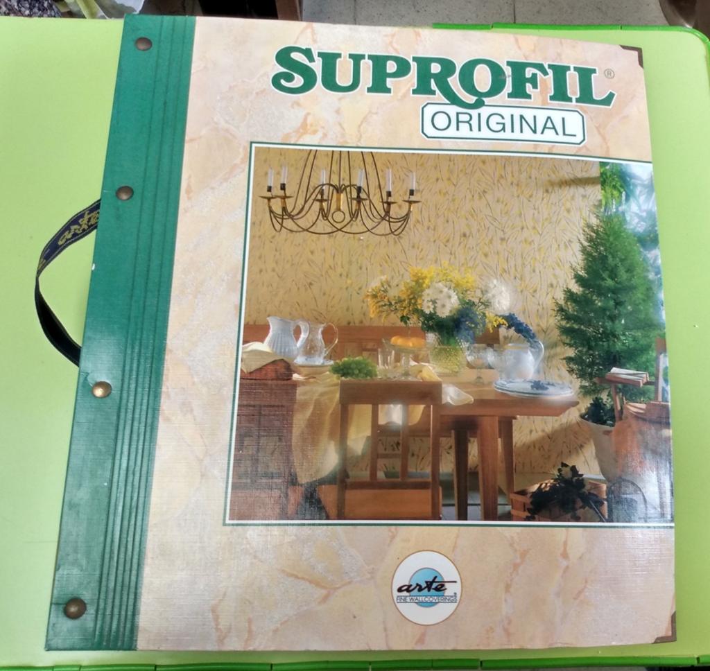 2 behangpapier boeken, Ophalen, Zo goed als nieuw
