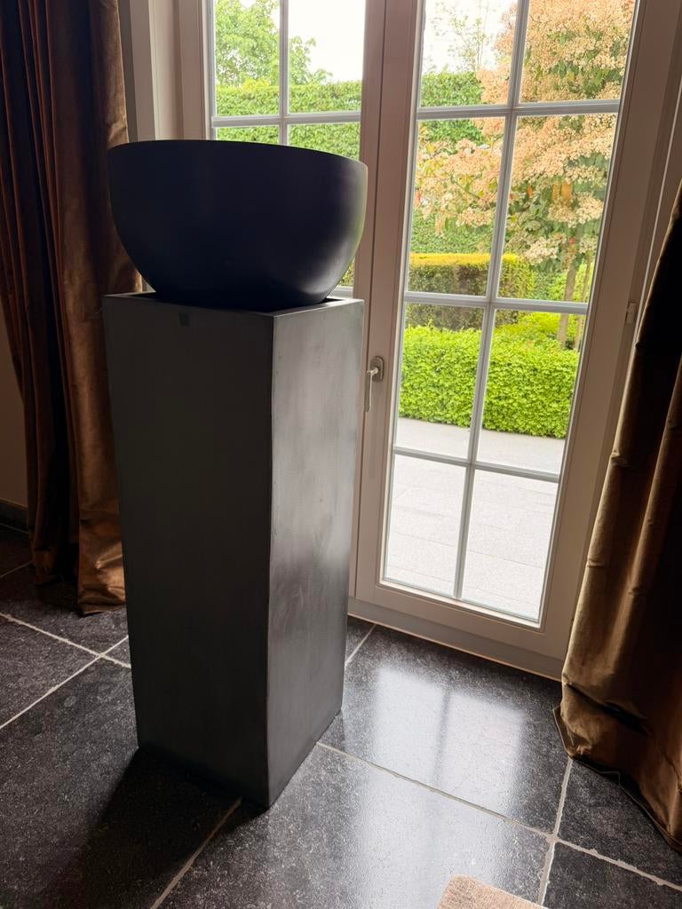 Decoratieve zuil + pot, Huis en Inrichting, Ophalen, Zo goed als nieuw