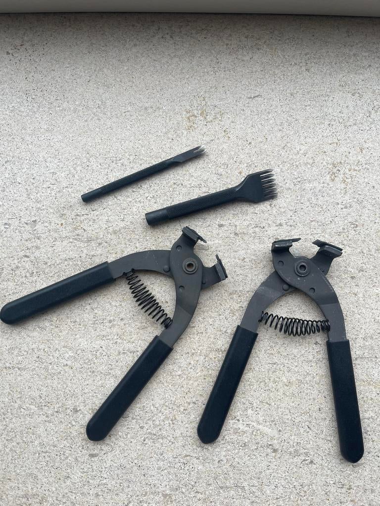Diamantvormige lederen priem (WUTA) – 4 mm, Doe-het-zelf en Bouw, Gereedschap | Handgereedschap, Zo goed als nieuw, Ophalen