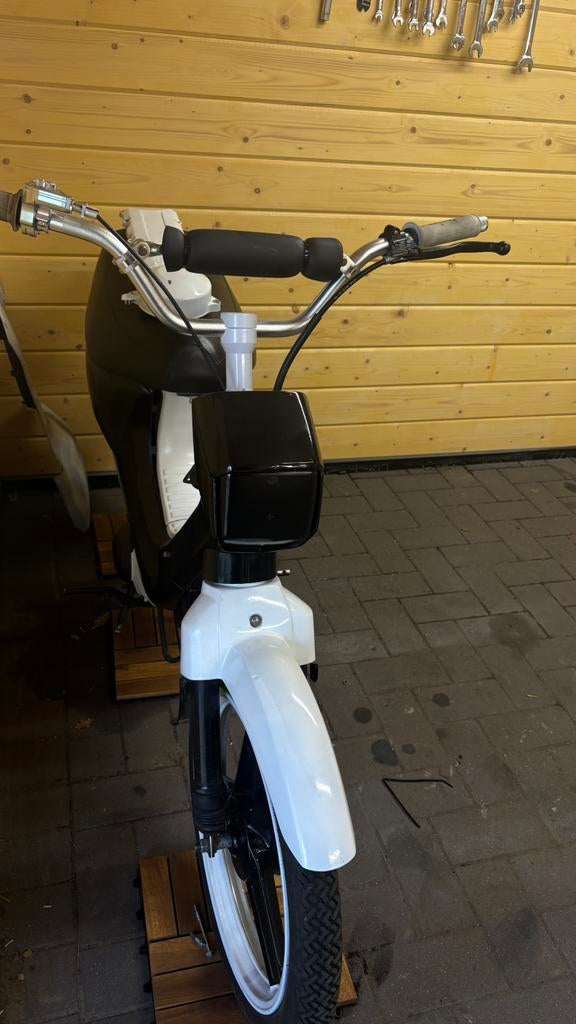 Wallaroo 70cc, Vélos & Vélomoteurs, Vélomoteurs & Scooters bridés, Comme neuf, Enlèvement ou Envoi