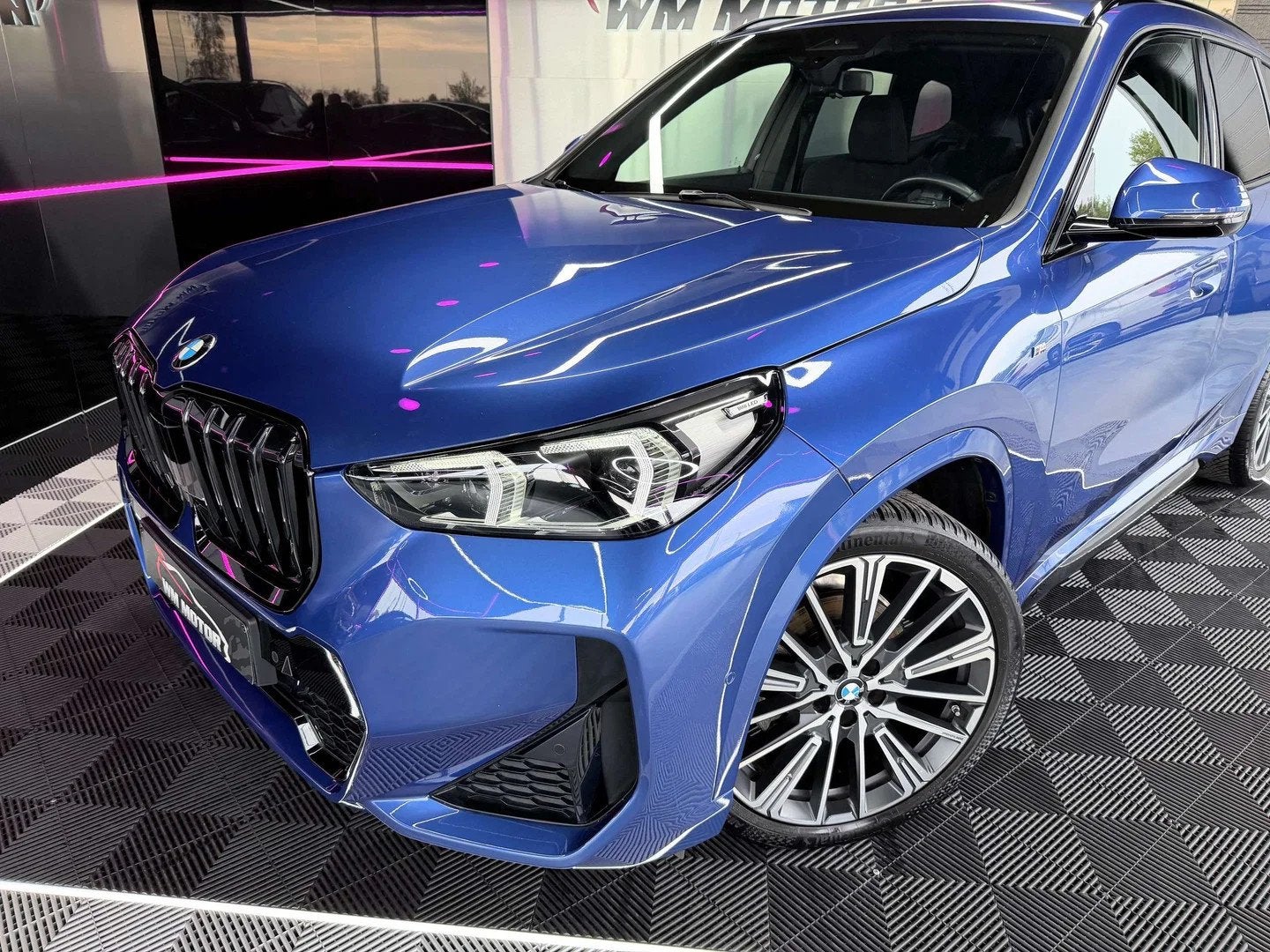 BMW X1 X1 1.5iA sDrive18 // PACK M // 1er Propriétaire, Gebruikt, Zwart, Bedrijf, 5 zetels