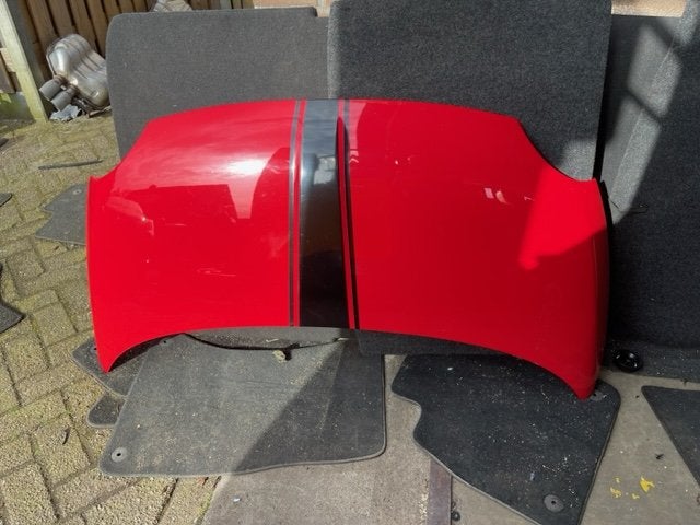 CAPOT 176 Abarth 500 / 595 / 695 (01-2008/-), Taurusavenue 1
2132 LS  Hoofddorp, NL, Webaccessibility@stellantis.com, Stellantis N.V.