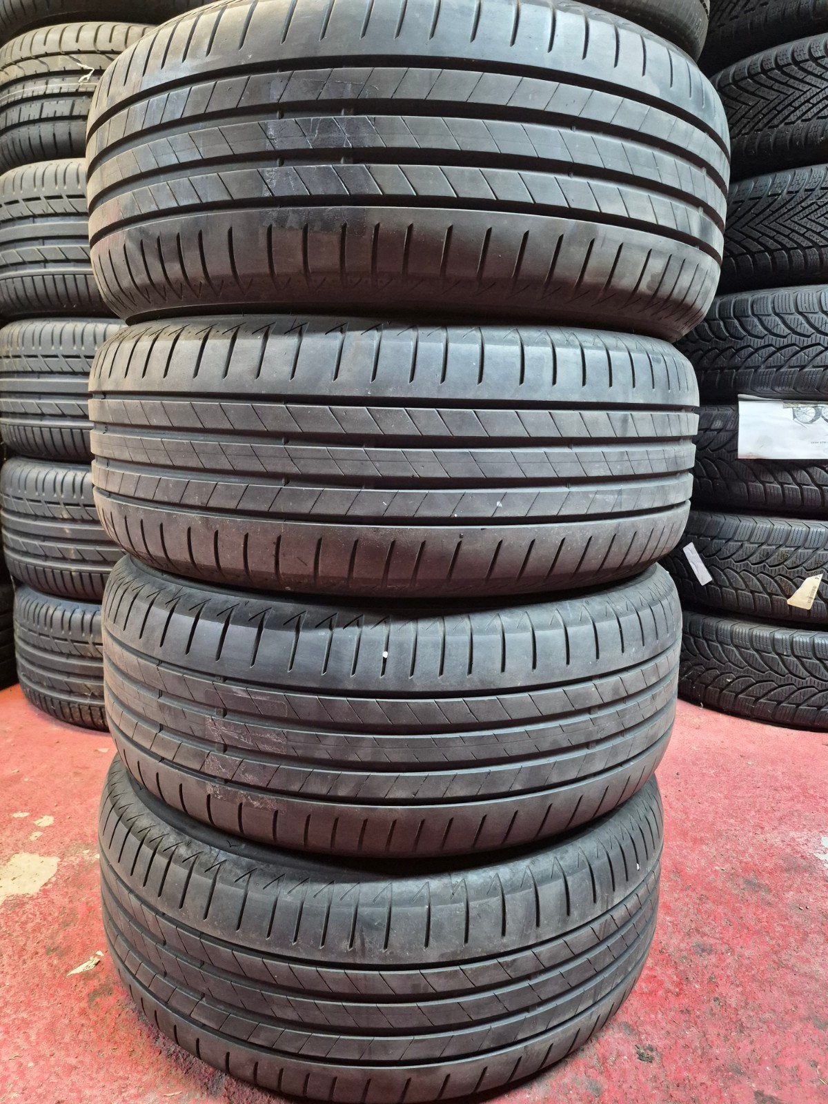 4 pneus été Bridgestone 225/50/18 étoilée RUNFLAT, Enlèvement, Utilisé