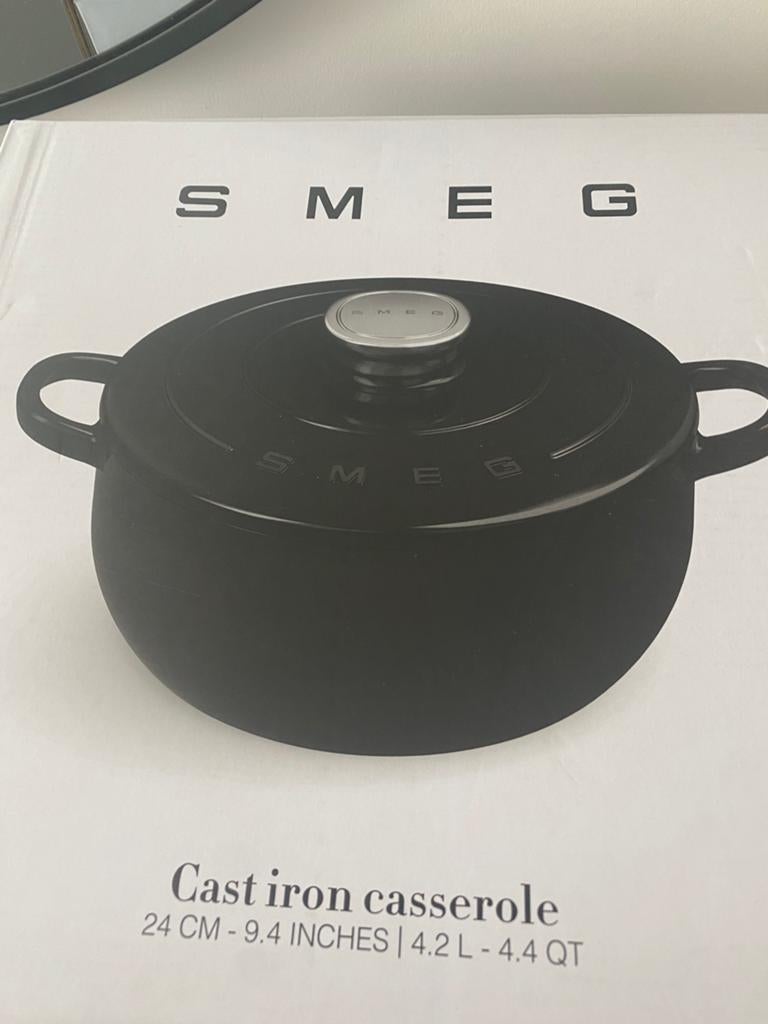 Casserole Smeg noire, Maison & Meubles, Enlèvement, Comme neuf
