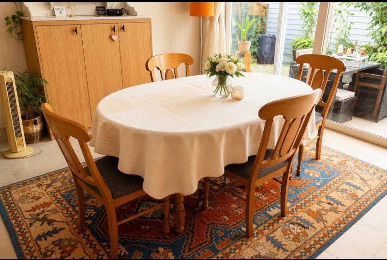 Eettafel met 6 bijpassende stoelen, Huis en Inrichting, Tafels | Eettafels, Ophalen, Gebruikt, Eikenhout, 50 tot 100 cm