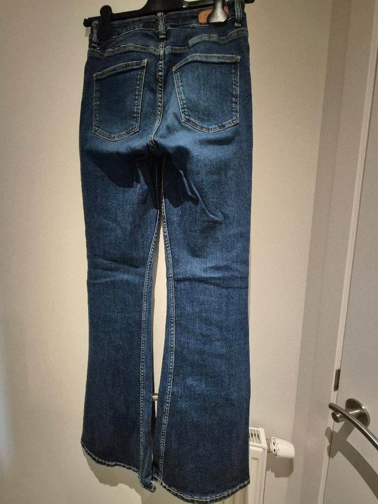 Bershka bootcut jeans voor dames, Bershka, Ophalen of Verzenden, Nieuw, Blauw