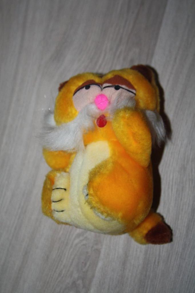 Oude Garfield knuffel met koordje , goede staat , 12 cm, Enlèvement ou Envoi, Garfield, Utilisé, Autres types