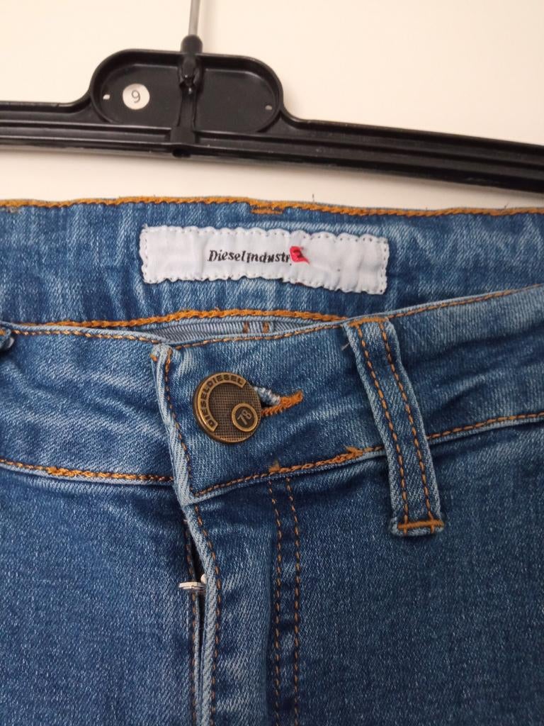 Diesel Industry Jeans 78 2340 Mt 32 taille 84 cm lengte100cm, Kleding | Dames, Blauw, Diesel Jeans, Ophalen of Verzenden, W30 - W32 (confectie 38/40)