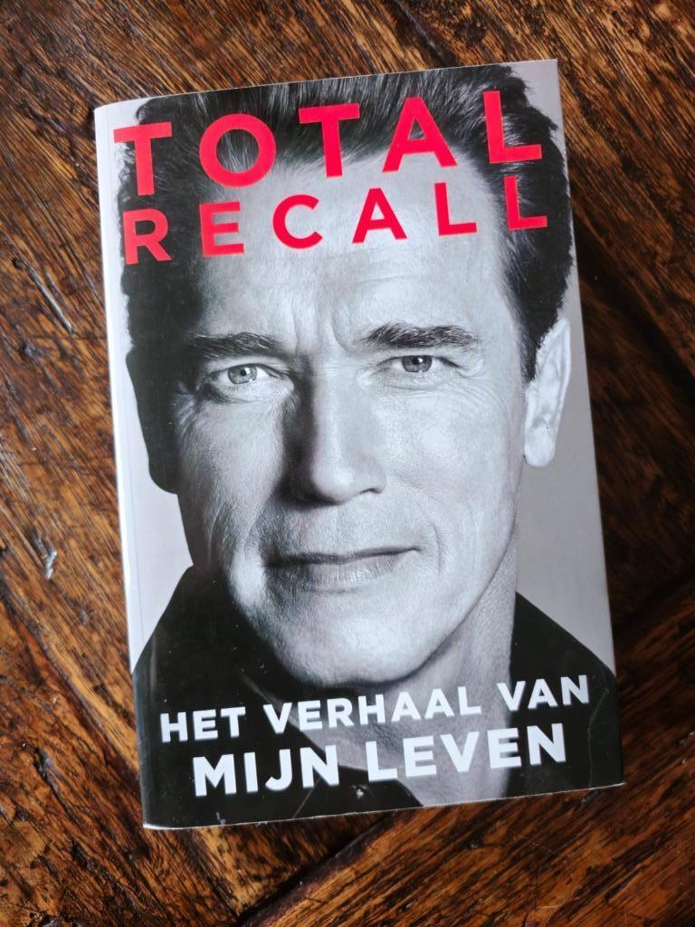 Total Recall, Ophalen of Verzenden, Gelezen, Politiek