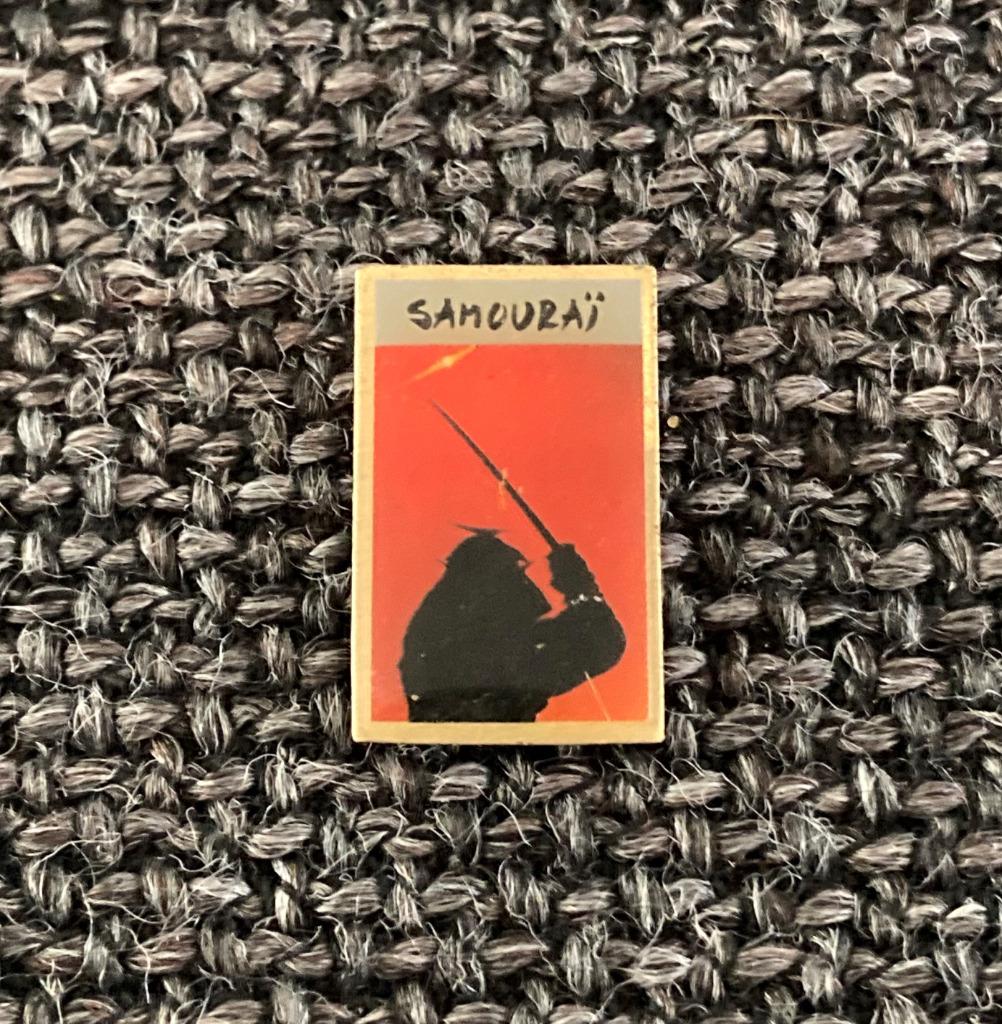 PIN - SAMOURAÏ, Collections, Envoi, Utilisé, Autres sujets/thèmes, Insigne ou Pin's