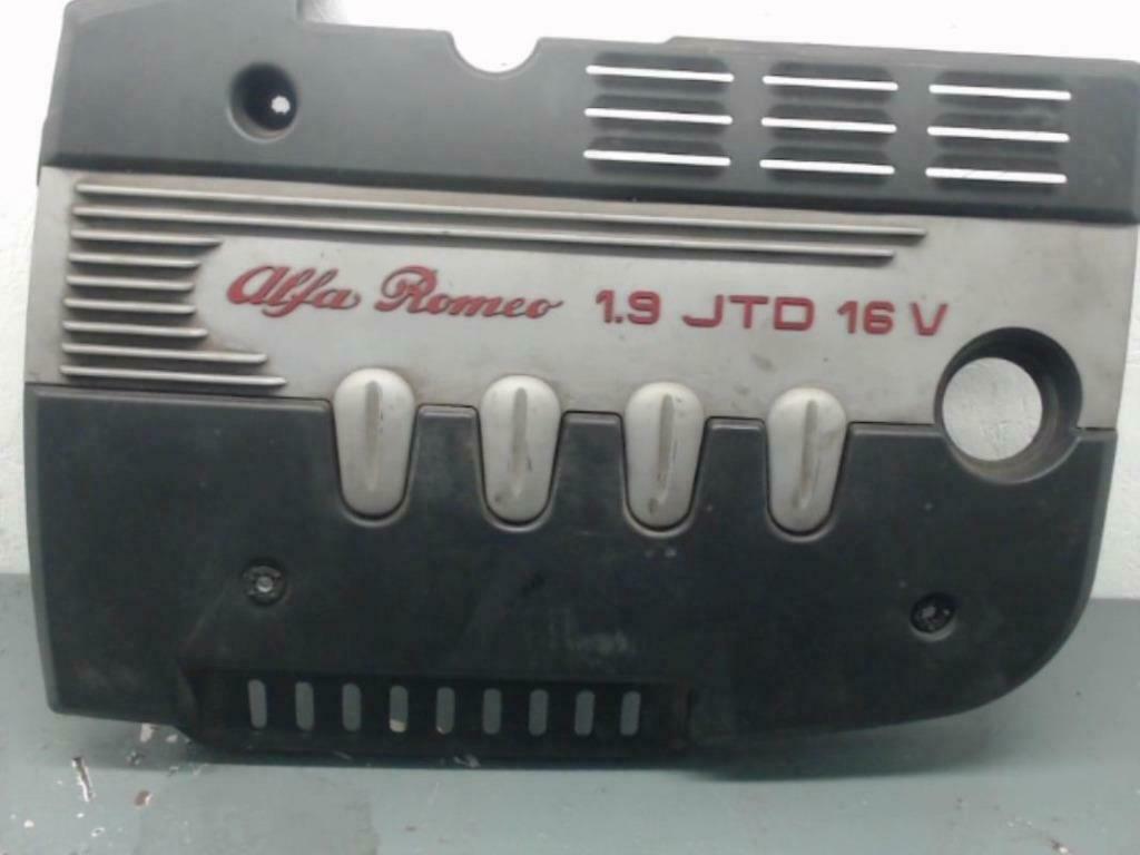 cache moteur  alfa romeo gt, Ophalen, Alfa Romeo