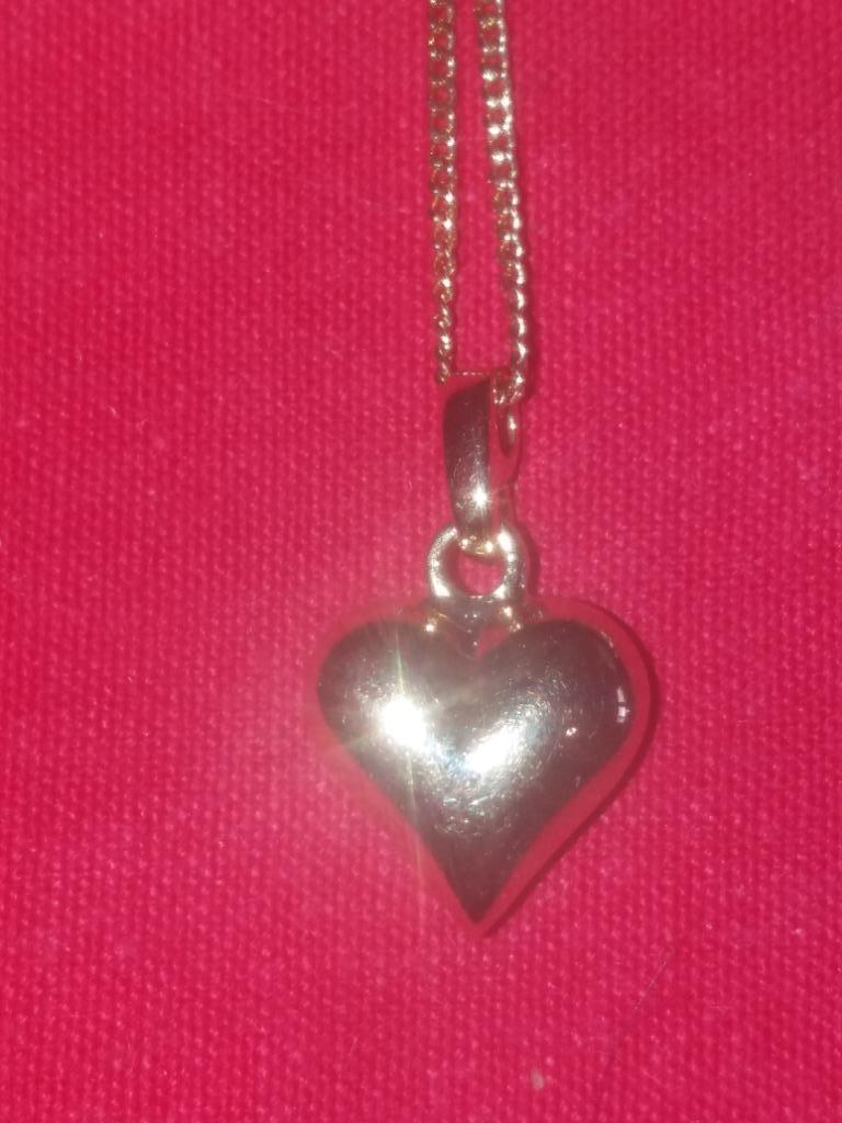 Ketting met Hartje Goudkleurig, Met hanger, Ophalen of Verzenden, Zo goed als nieuw, Goud