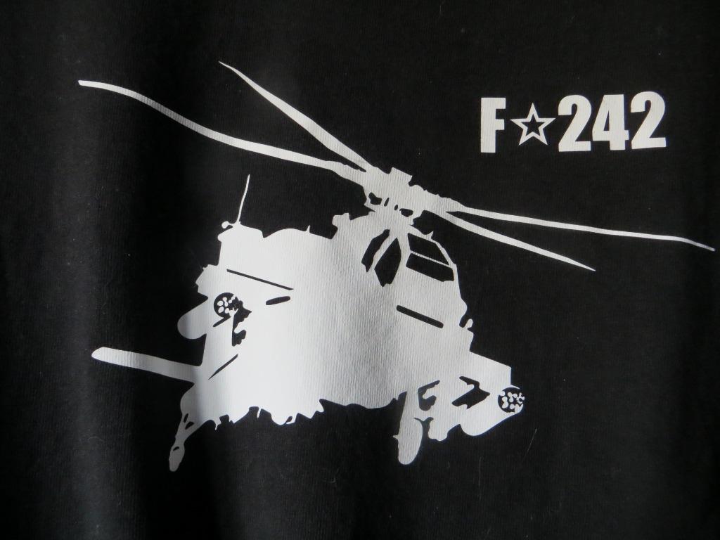 FRONT 242 VINTAGE OFFICIAL  T-SHIRT ARMY HELICOPTER MAAT M, Kleding | Heren, T-shirts, Zwart, Front 242, Zo goed als nieuw, Verzenden