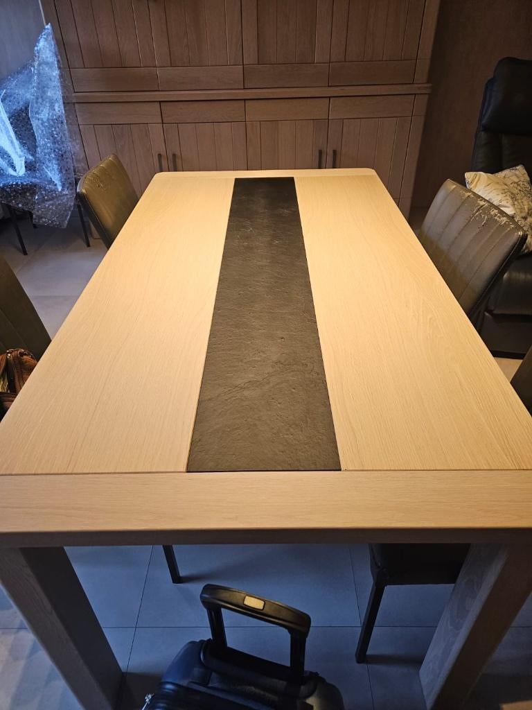 Salle a manger en chêne massif, Ophalen, Zo goed als nieuw