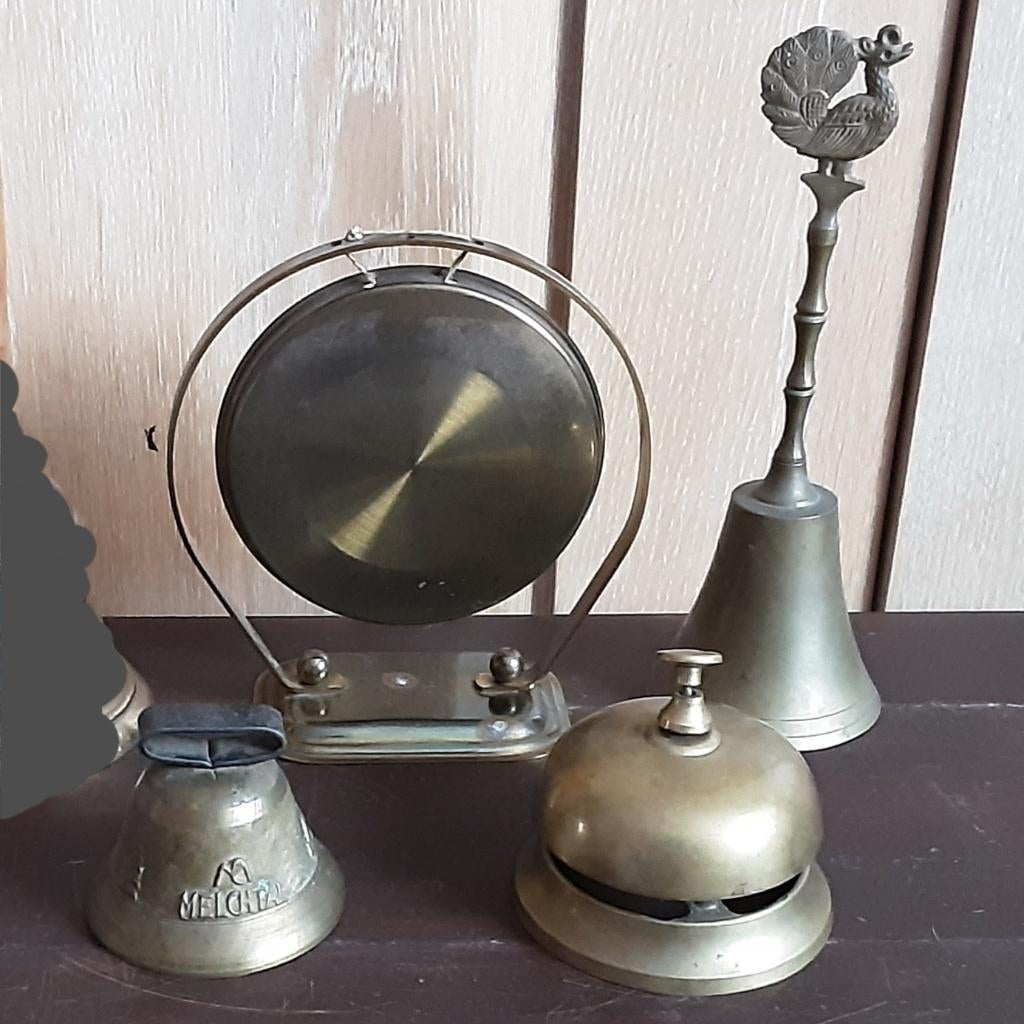 Antieke bellen 8€ per één bel naar keuze, 25€ alle vier, Antiek en Kunst, Ophalen of Verzenden, Brons