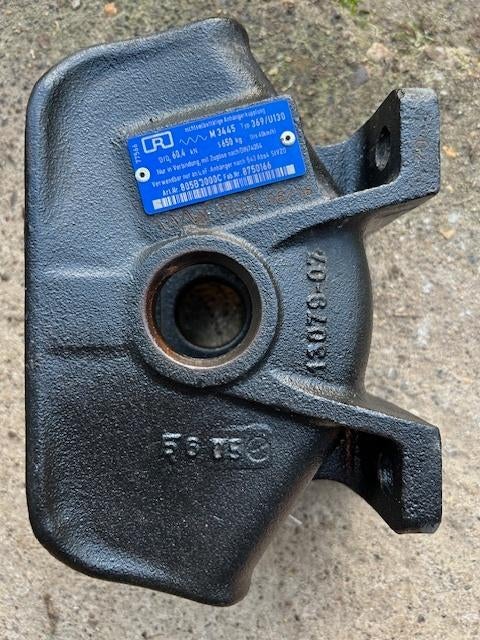 tracteur avec attelage de remorque (ou catcher mule), Enlèvement