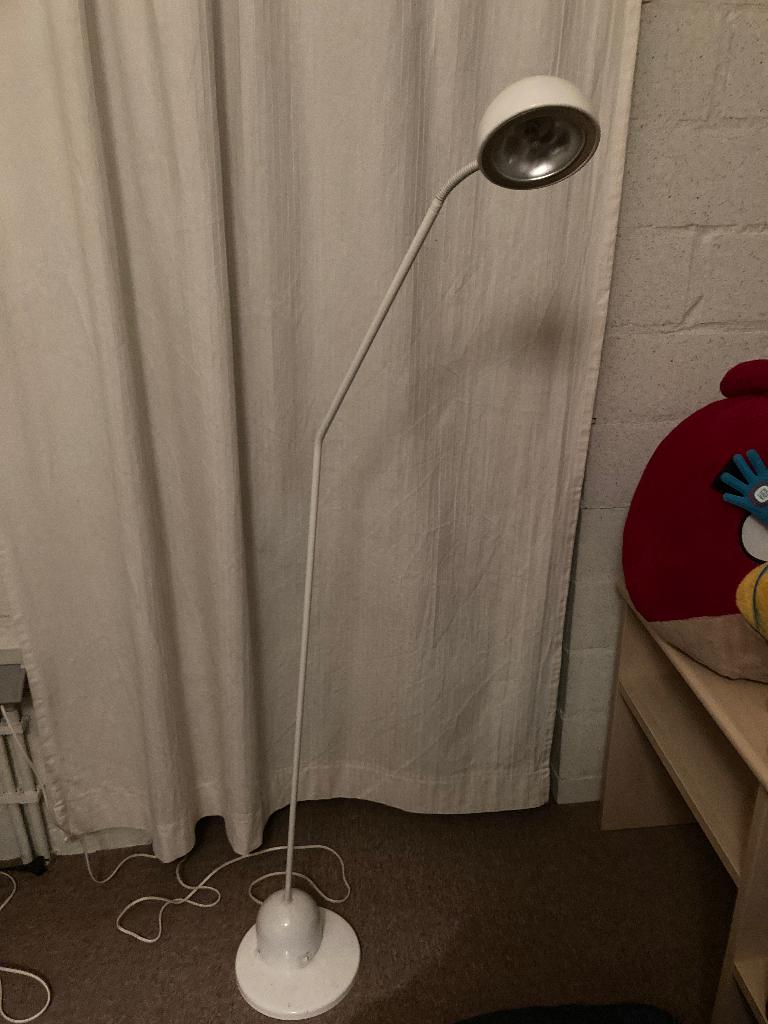 Staande leeslamp wit, Comme neuf, Enlèvement, 100 à 150 cm, Métal