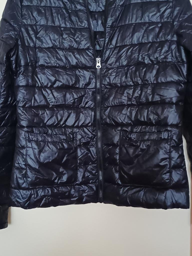 Volledig nieuwe lichte anorak "united colors of BENETTON "e, Kleding | Dames, Ophalen of Verzenden, Zo goed als nieuw, Maat 42/44 (L)