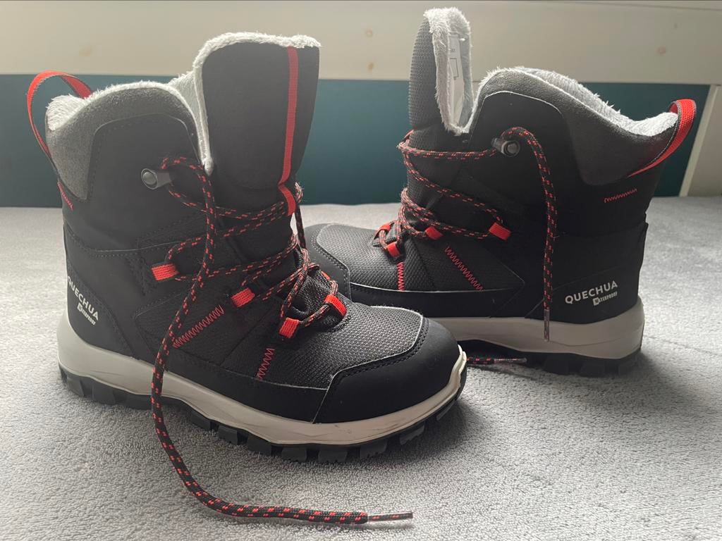 Chaussures randonnée imperméables - taille 35, Enfants & Bébés, Enlèvement, Chaussures