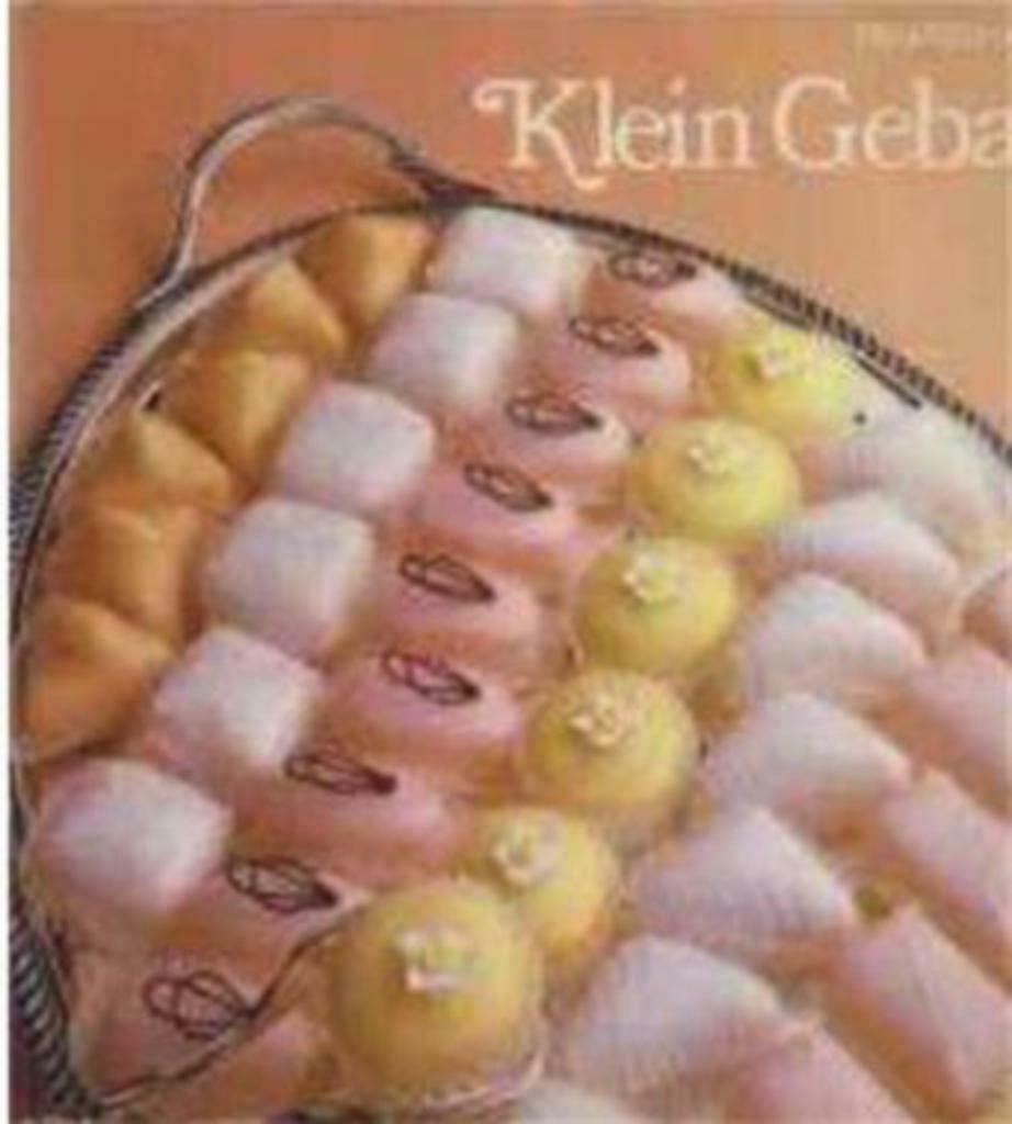 klein gebak, Praktisch koken,, Ophalen of Verzenden, Gelezen, Taart, Gebak en Desserts