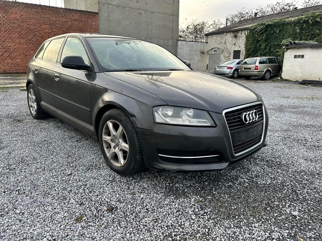 AUDI A3 1.6TDI 105cv, Voorwielaandrijving, Euro 5, Stof, 4 cilinders